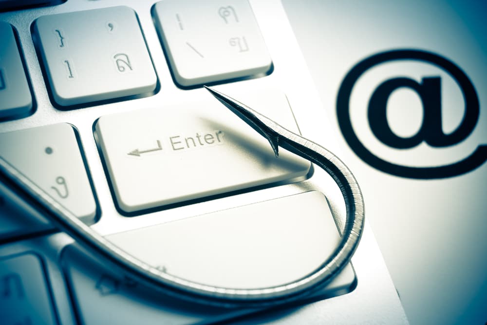 10 ways to spot an email phishing scam